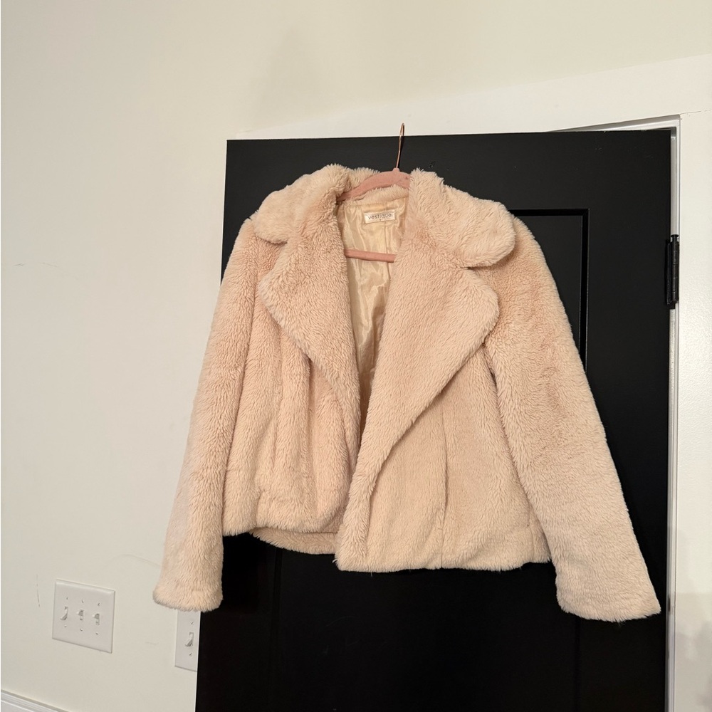 Vestique Cream Teddy Jacket with Plush Texture and Relaxed Fit